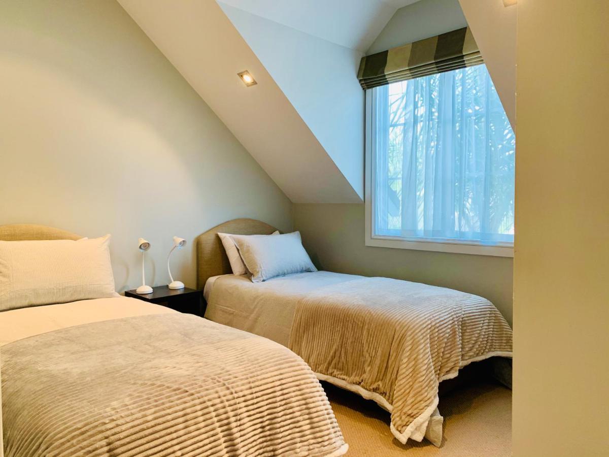 Tinkerbell Cottage 2-4 Bedroom- Russell Cottages Collection Zewnętrze zdjęcie